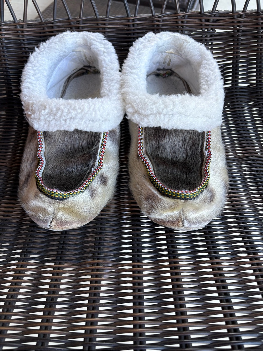 Reindeer Fur Shearling-Lined Slipper Moccasins - White & Brown Finland